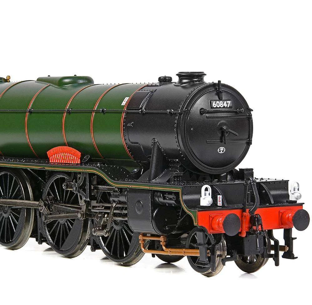 Bachmann 35-202 LNER V2 60847 ‘St Peter’s School’ BR Lined Green (Late Crest) 4 Bachmann 35-202 LNER V2 60847 ‘St Peter’s School’ BR Lined Green (Late Crest) - Image 2