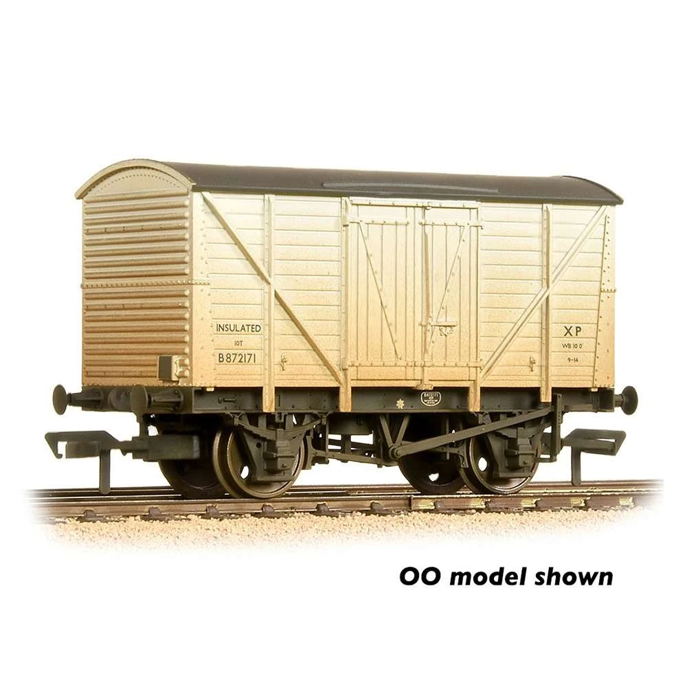 Graham Farish 373-725D 10t Insulated Van BR White Weathered