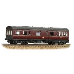 Graham Farish 374-880 LMS 50ft Inspection Saloon BR Maroon (Black Ends)