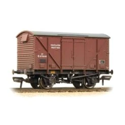 Bachmann 38-183A BR 12T Ventilated Plywood Fruit Van BR Bauxite (Late) [W]