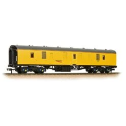 Bachmann 39-190 Mk1 BG Generator Van 6262 In Network Rail Yellow