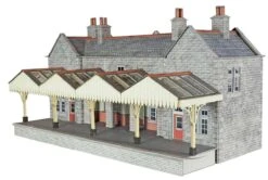 METCALFE PO320 OO/HO MAINLINE BOOKING HALL