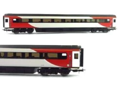 Hornby R4931B LNER, Mk3 Trailer Standard Open (TSO)