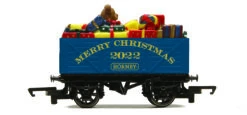 Hornby R60074 Christmas Wagon 2022
