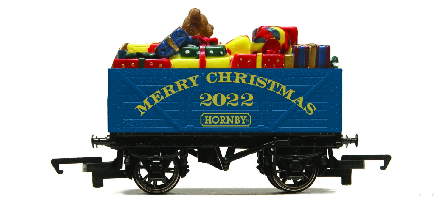 Hornby R60074 Christmas Wagon 2022 3 Hornby R60074 Christmas Wagon 2022
