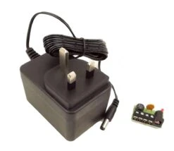 Gaugemaster WM1 Wall Mounted Transformer 1 X 16v AC Or 12v DC @ 0.75 Amps